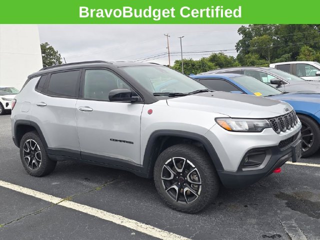 Used 2025 Jeep Compass Trailhawk