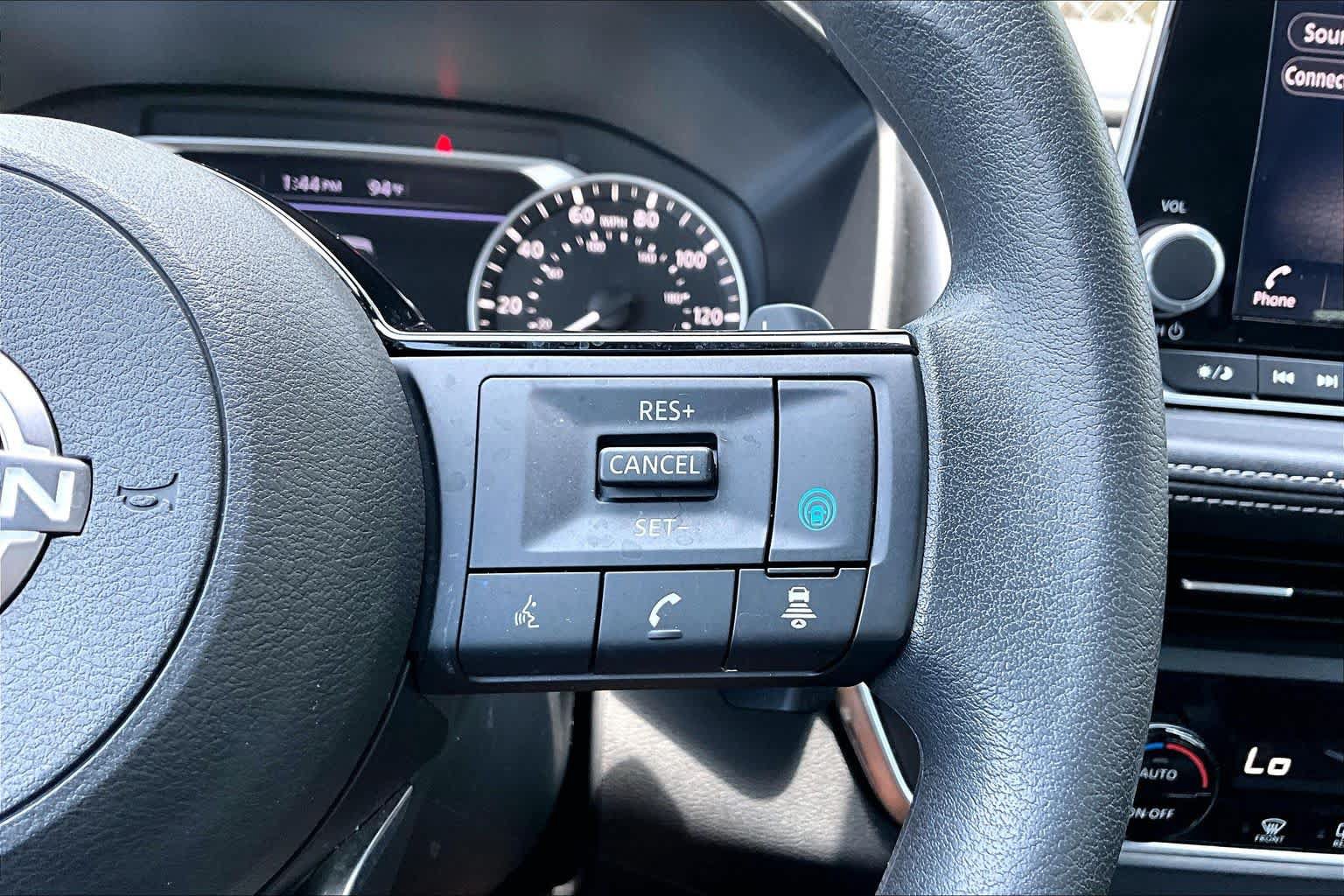 Certified 2023 Nissan Rogue SV FWD image 24