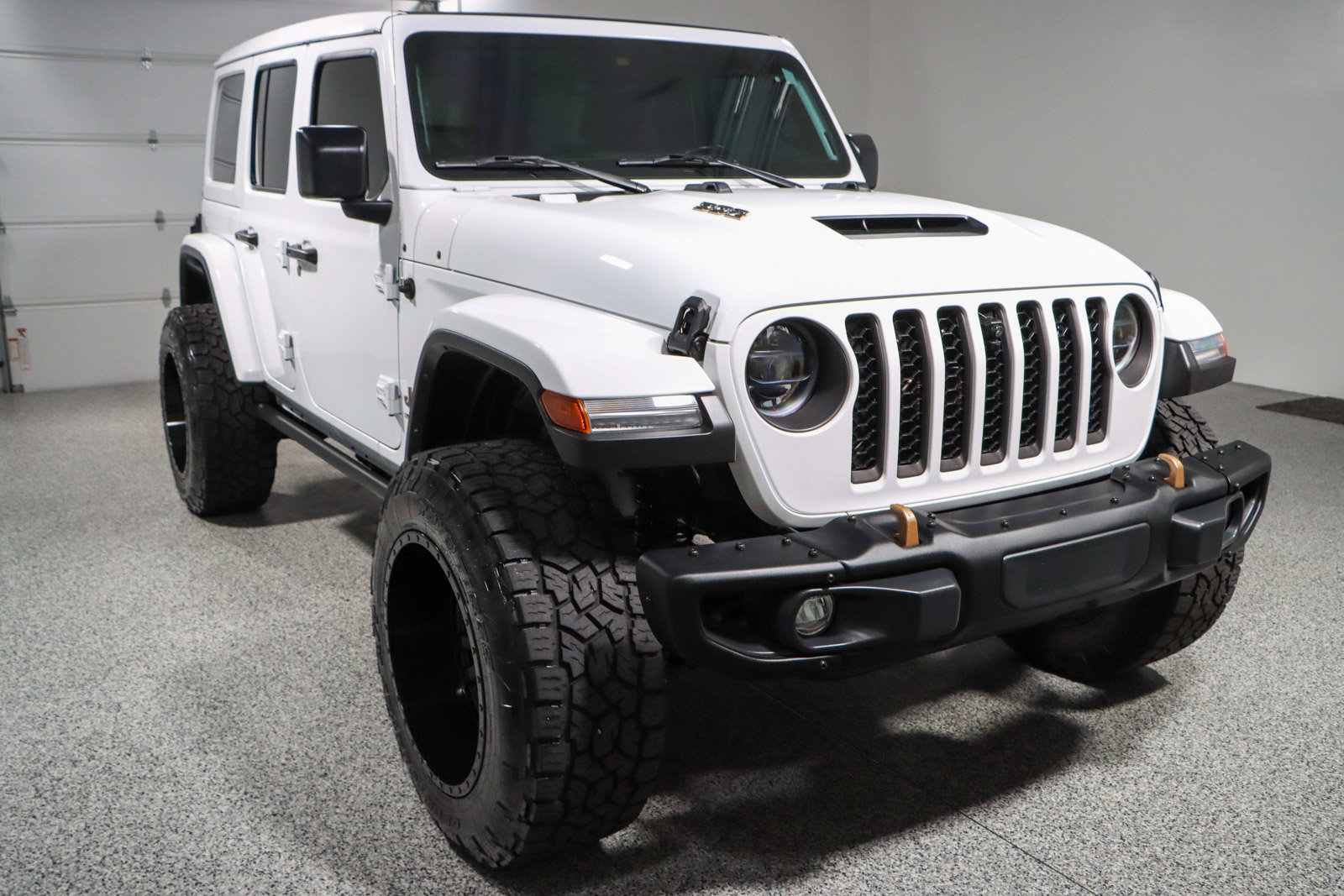 Used 2023 Jeep Wrangler Unlimited Rubicon 392 w/ Trailer Tow Package image 5