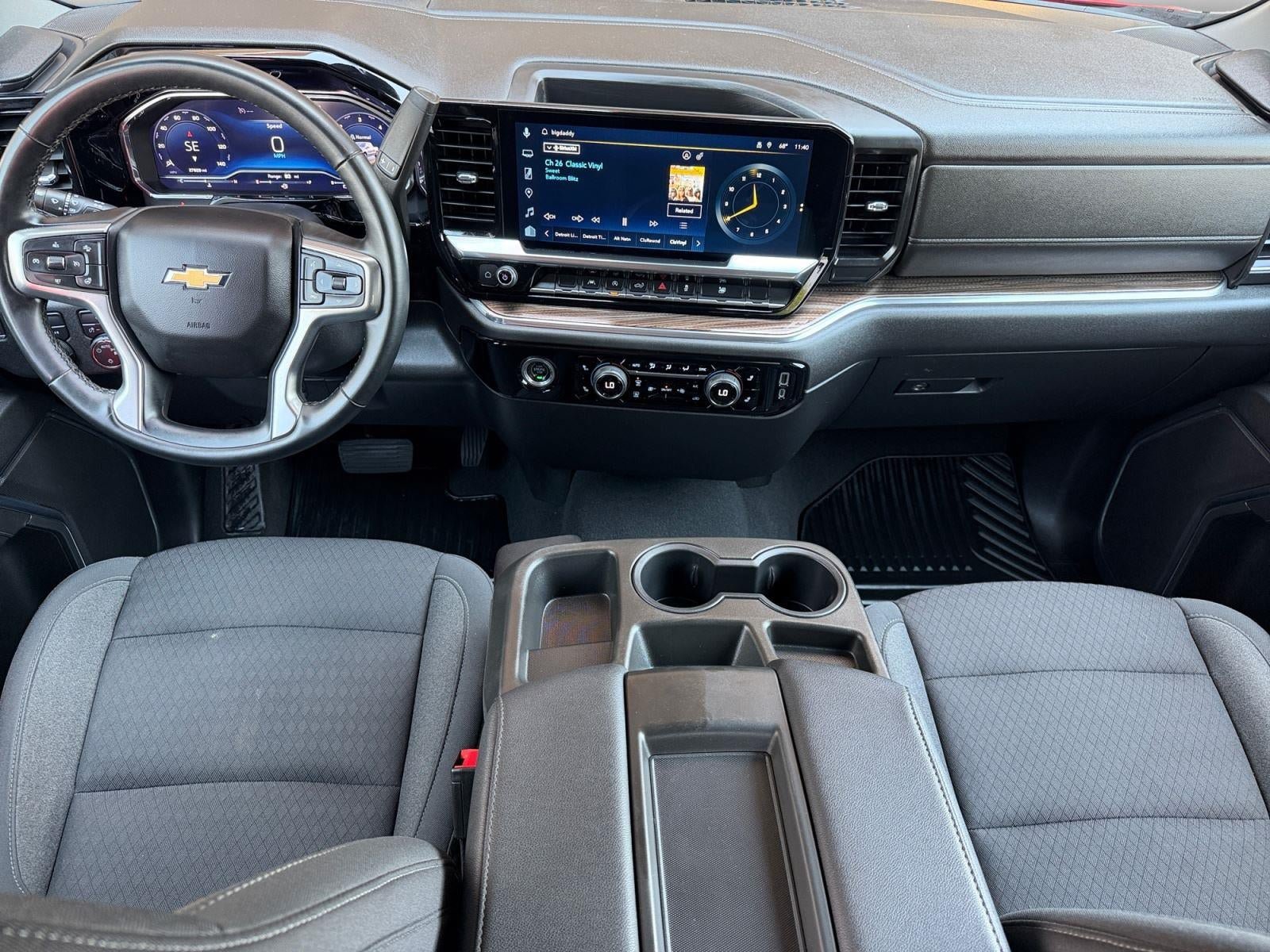 Used 2023 Chevrolet Silverado 1500 LT AWD/4WD image 11