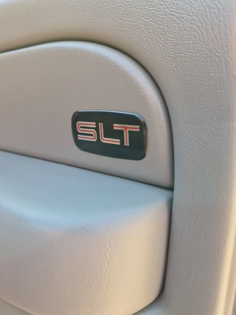 Used 2007 GMC Sierra 2500 SLT w/ Onstar Plus Package AWD/4WD image 19