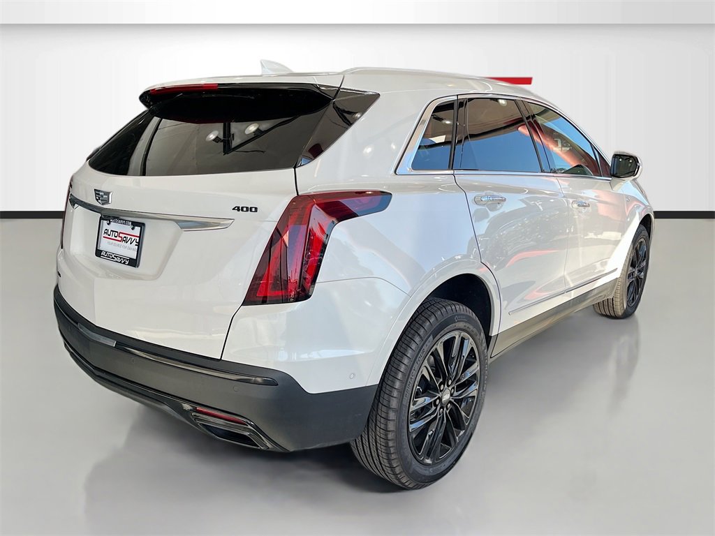 Used 2025 Cadillac XT5 Premium Luxury w/ LPO, ONYX Package image 7