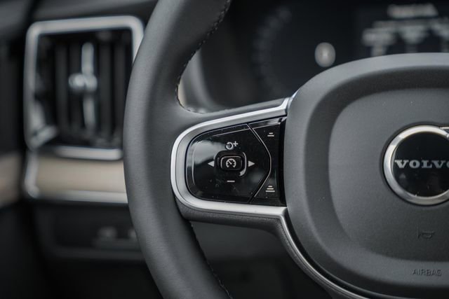 New 2026 Volvo XC90 T8 Ultra w/ Protection Package Premier image 28