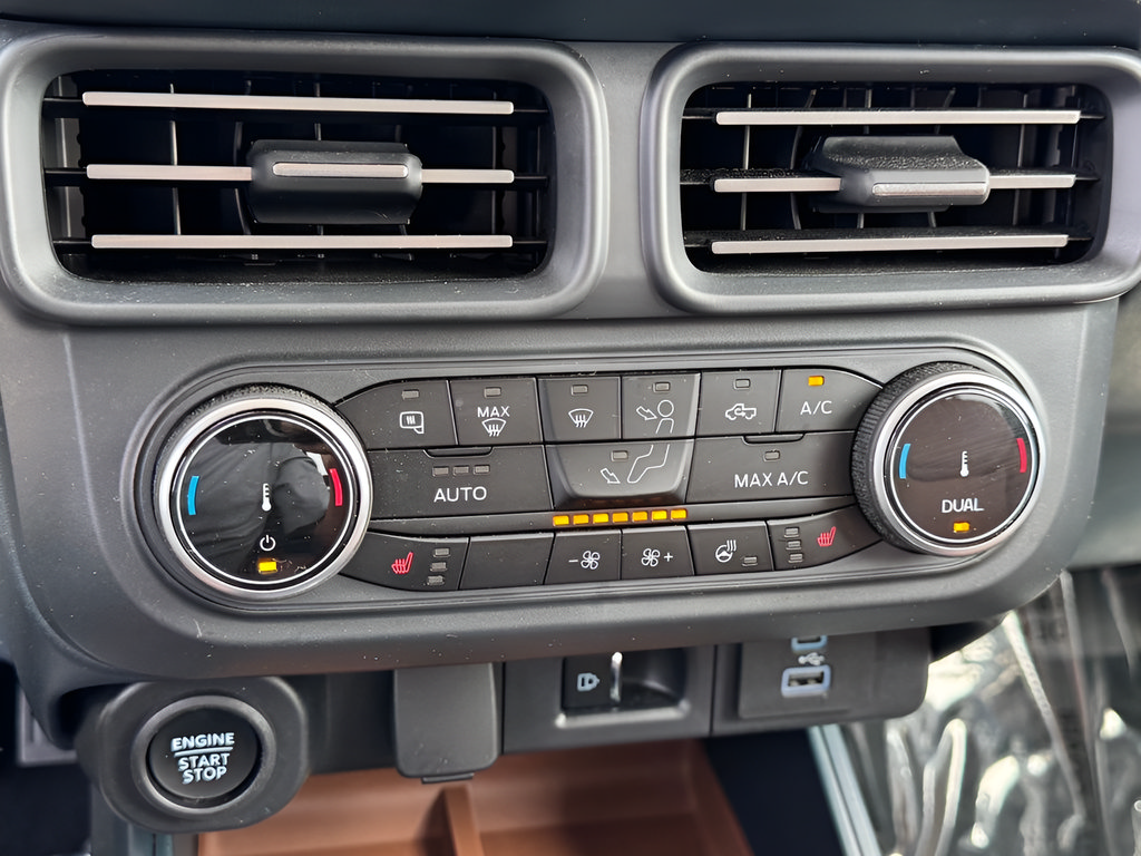 Used 2024 Ford Maverick Lariat FWD image 26