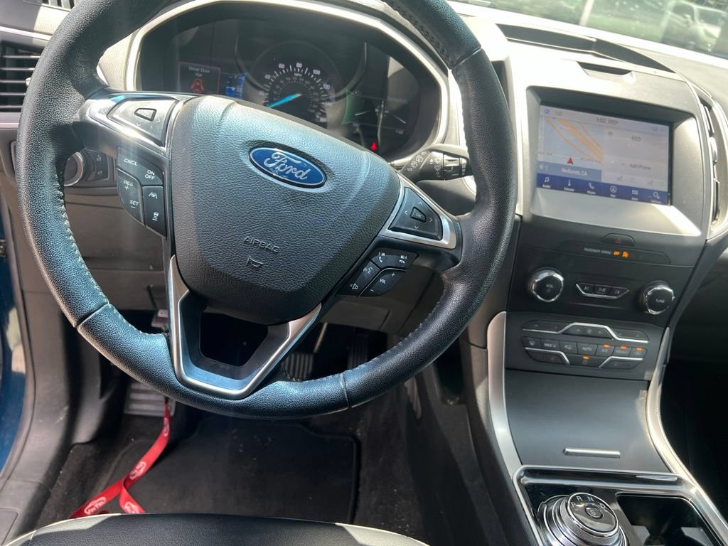 Used 2020 Ford Edge SEL w/ Convenience Package FWD image 6