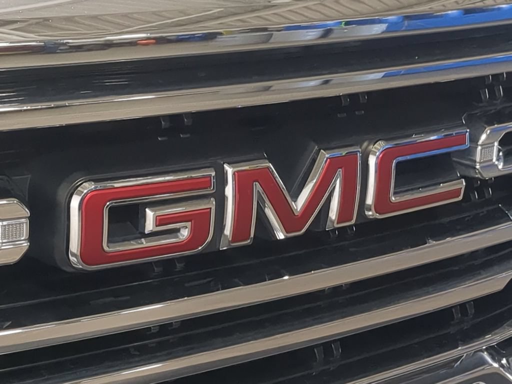 Used 2021 GMC Sierra 1500 SLT w/ SLT Premium Plus Package AWD/4WD image 15