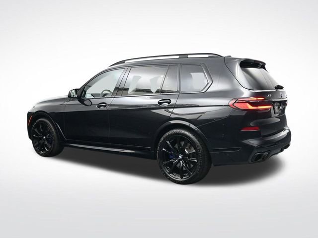 Used 2024 BMW X7 M60i w/ Executive Package image 7