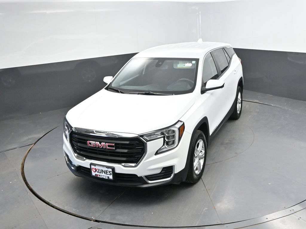 Used 2024 GMC Terrain SLE AWD/4WD image 26