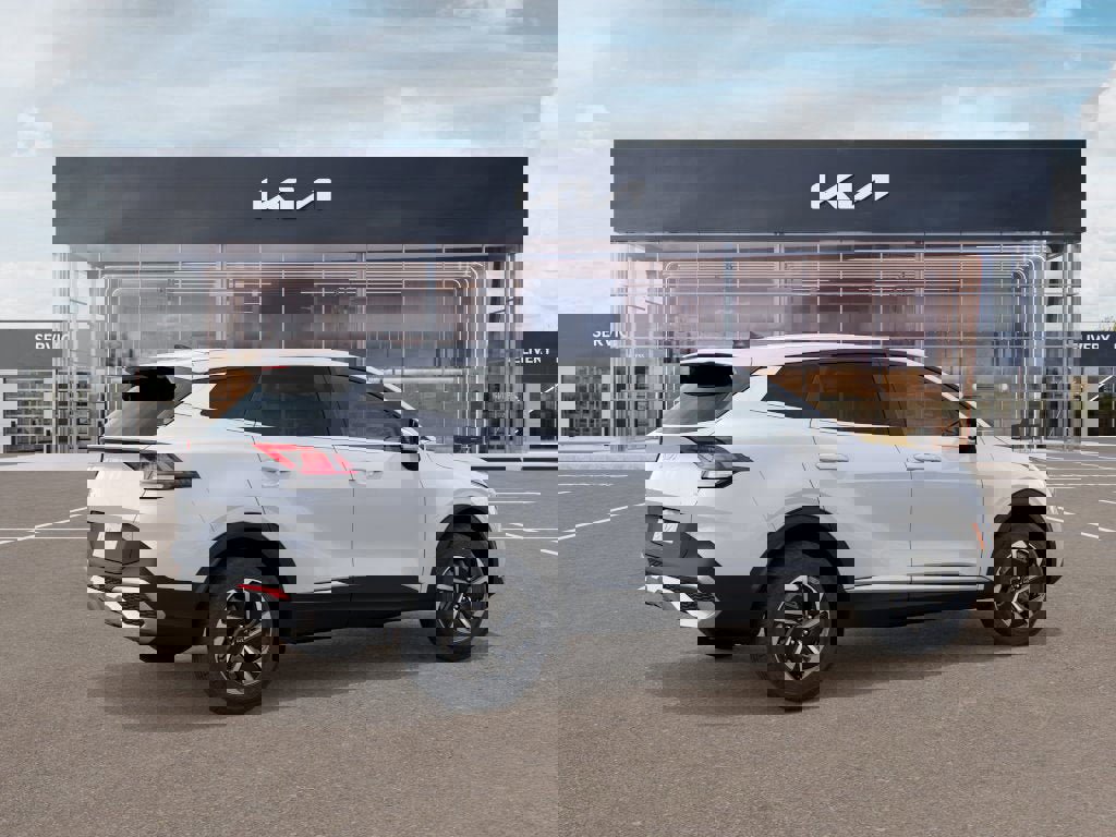 New 2025 Kia Sportage LX image 6