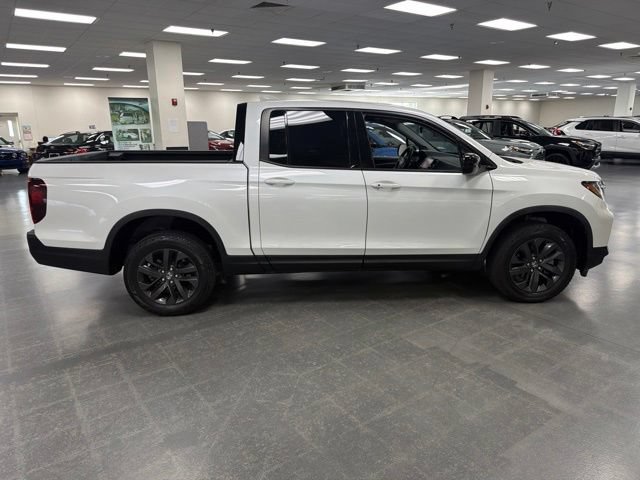 Used 2023 Honda Ridgeline Sport image 8
