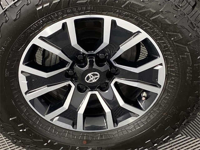 Used 2023 Toyota Tacoma TRD Off-Road image 30