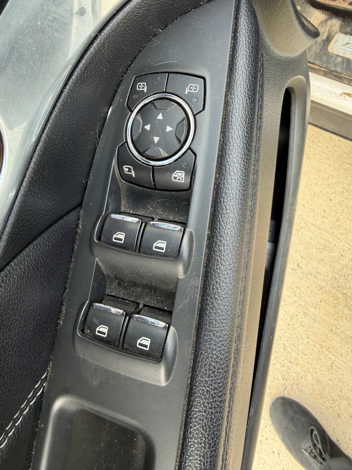 Used 2017 Ford Explorer Limited FWD image 10