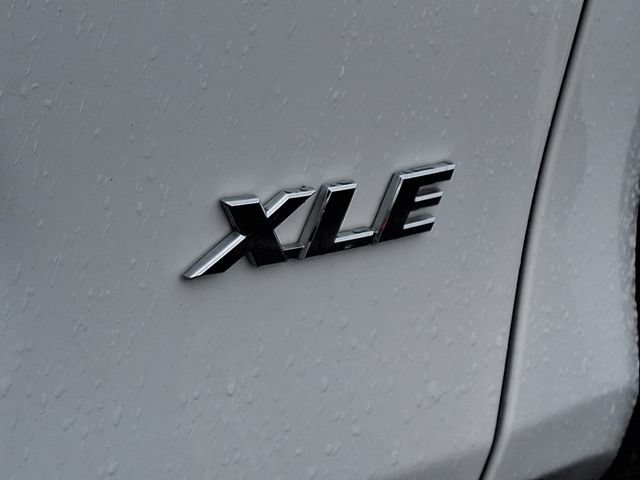Used 2024 Toyota RAV4 XLE FWD image 10