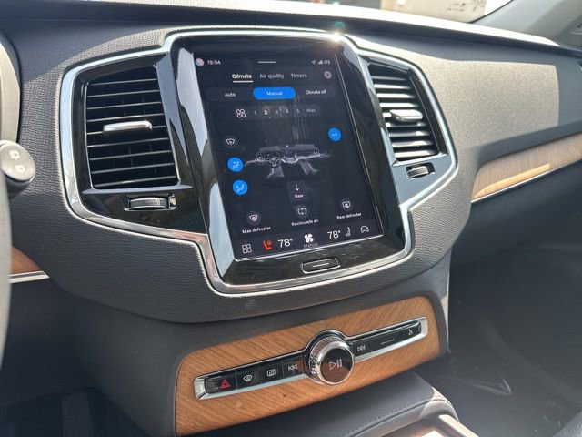 Certified 2023 Volvo XC90 B6 Plus w/ Protection Package Premier AWD/4WD image 22