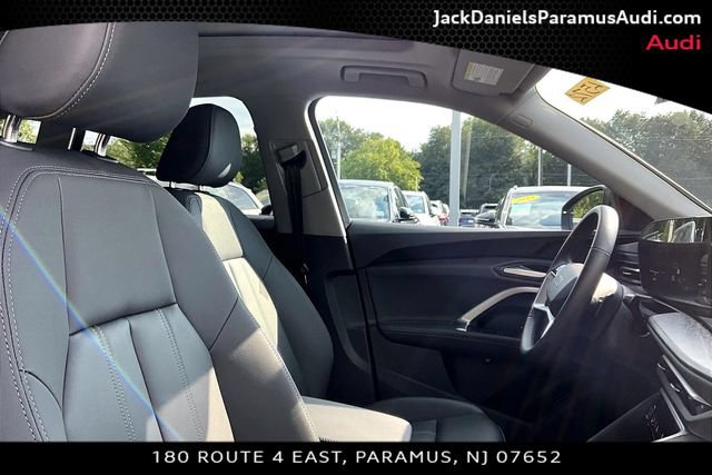Used 2025 Audi Q5 Premium w/ Convenience Package AWD/4WD image 7