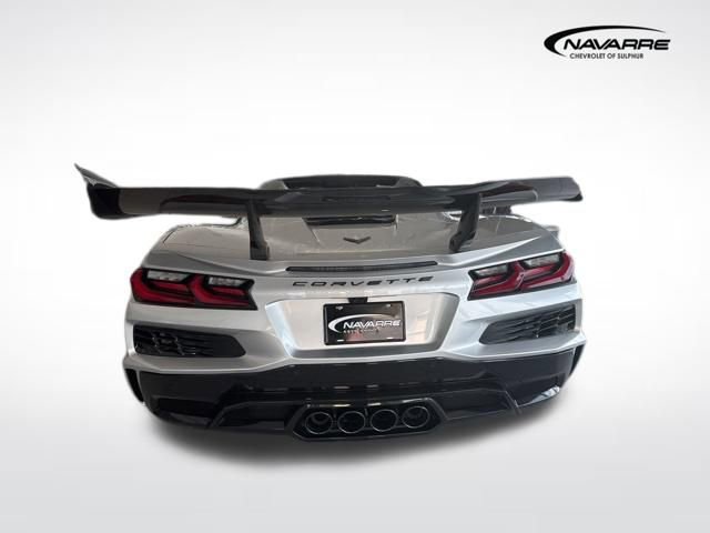 New 2026 Chevrolet Corvette ZR1 w/ ZR1 Carbon Fiber Aero Package image 8