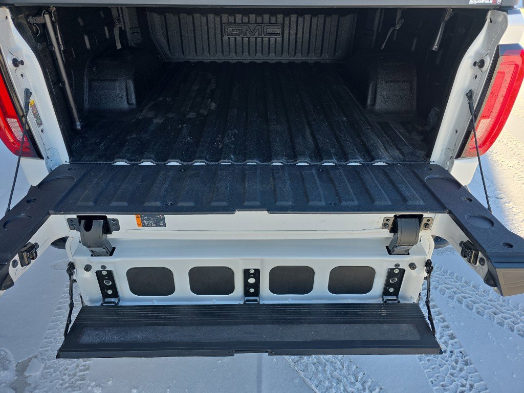 Used 2022 GMC Sierra 1500 SLT w/ SLT Premium Plus Package image 18