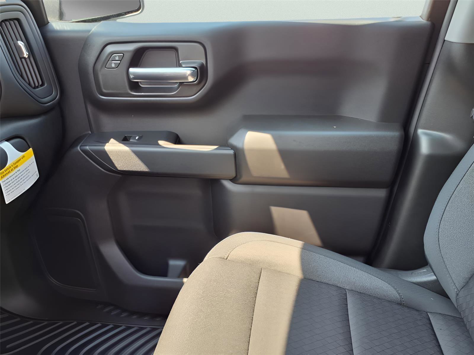 New 2026 Chevrolet Silverado 1500 Custom w/ LPO, Dark Essentials Package image 24