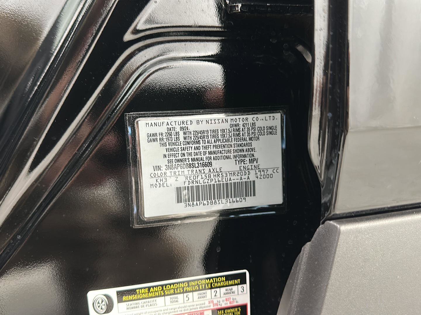 Used 2025 Nissan Kicks SR image 29