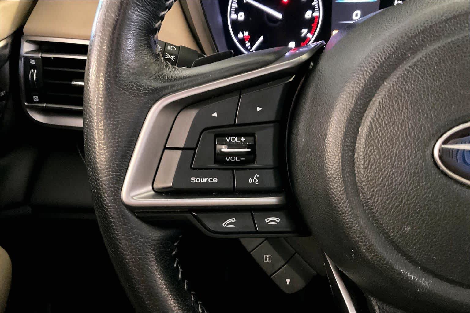 Used 2022 Subaru Outback Limited AWD/4WD image 22