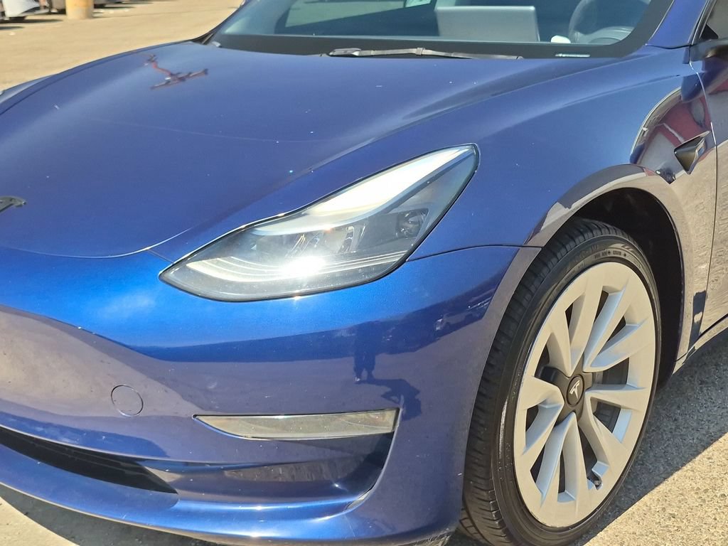 Used 2023 Tesla Model 3 Standard Range RWD image 9