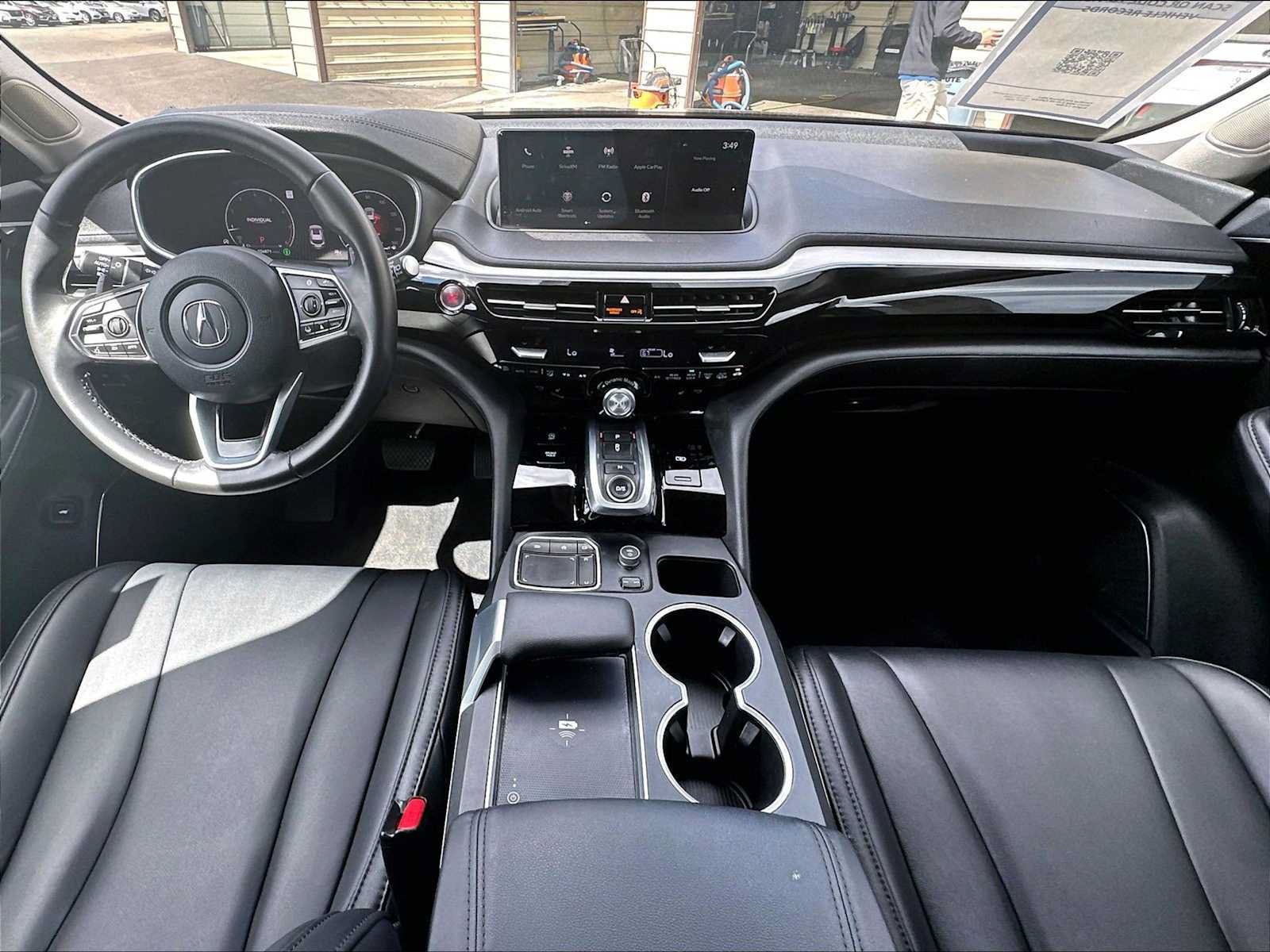 Used 2023 Acura MDX SH-AWD image 17