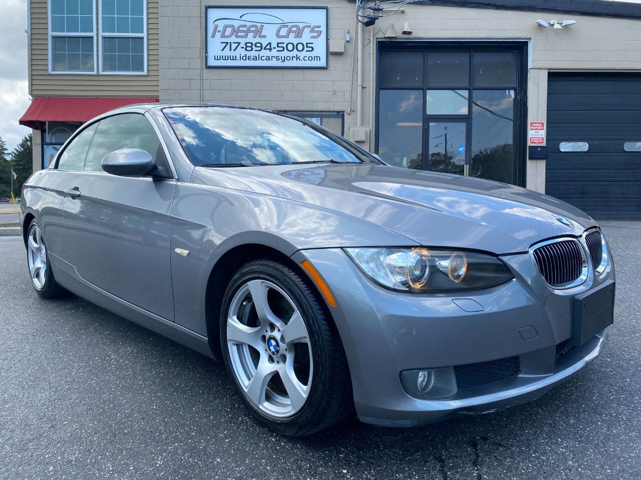 Used 2009 BMW 328i Convertible image 9