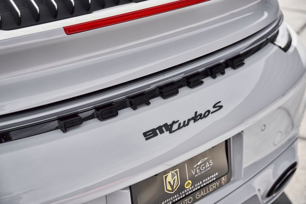Used 2022 Porsche 911 Turbo S w/ 911 Turbo Sportdesign Package image 12