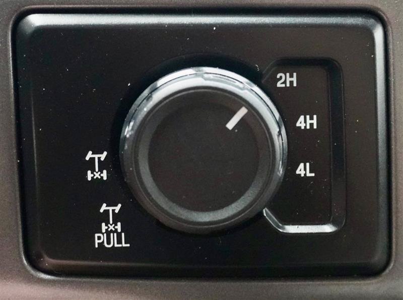 Used 2015 Ford F150 XLT w/ Equipment Group 302A Luxury AWD/4WD image 24
