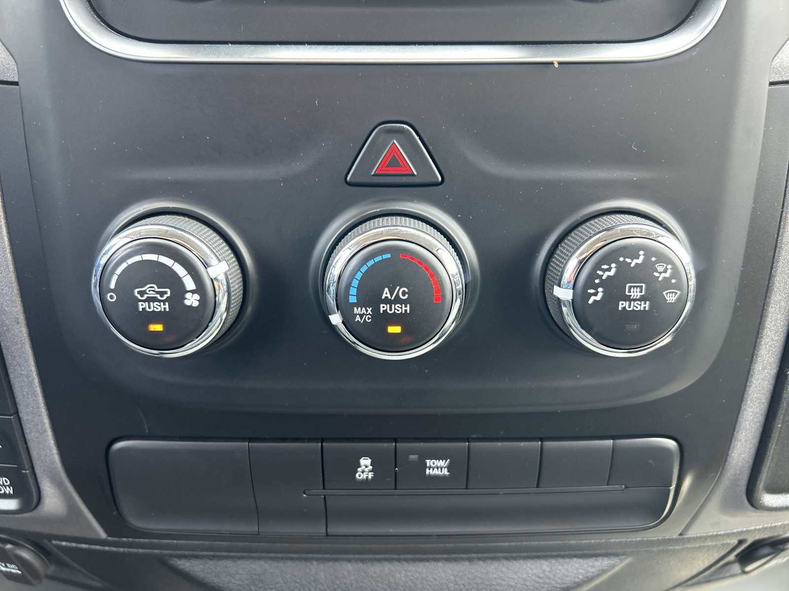 Used 2016 RAM 1500 Tradesman w/ Power & Remote Entry Group AWD/4WD image 16