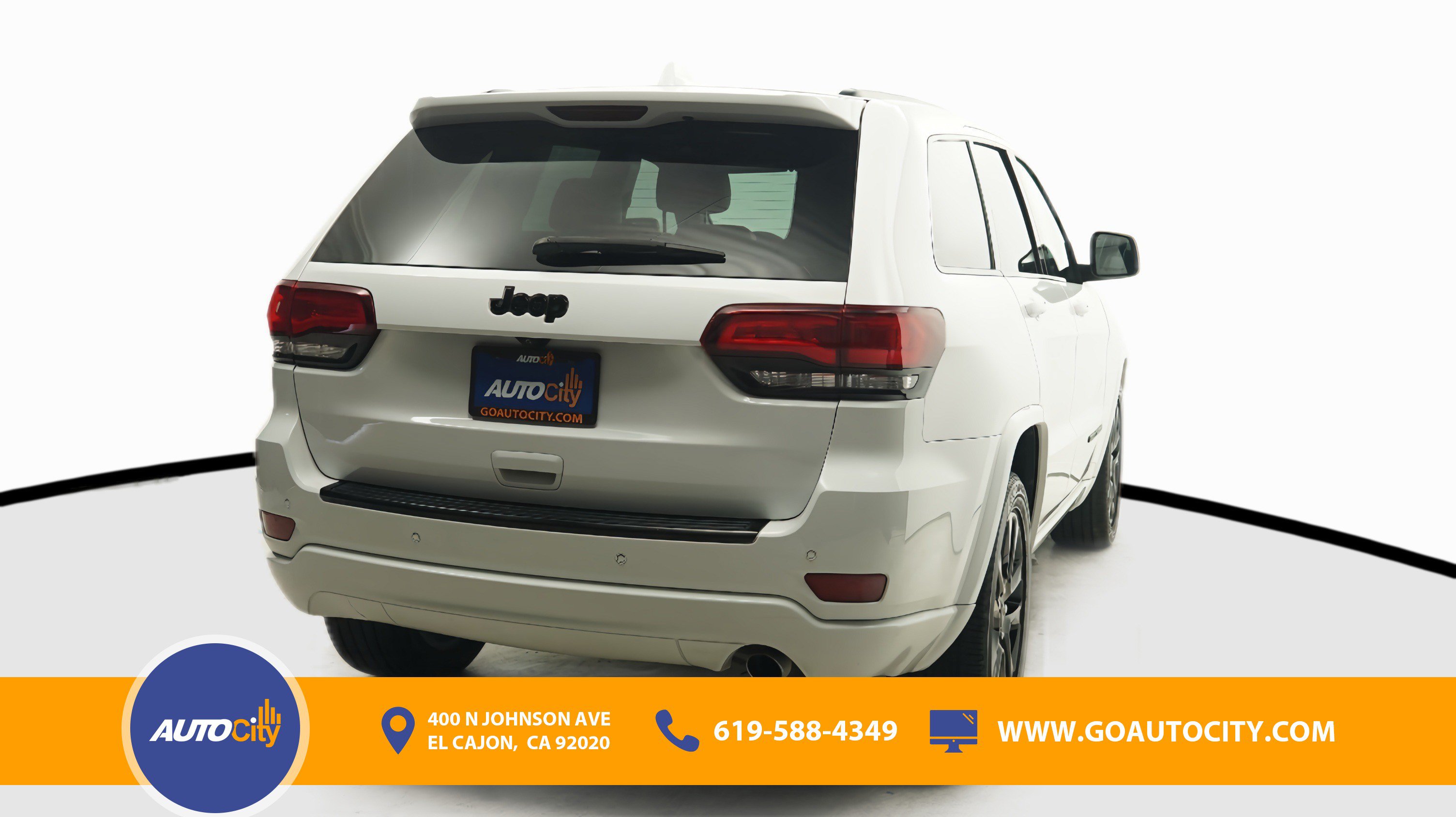 Used 2018 Jeep Grand Cherokee Altitude RWD image 10