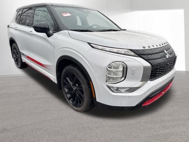 Used 2024 Mitsubishi Outlander SE image 6