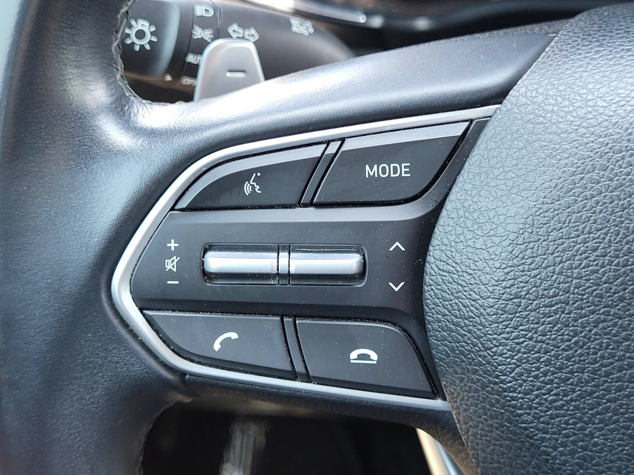 Used 2023 Hyundai Santa Fe SEL Premium AWD/4WD image 16