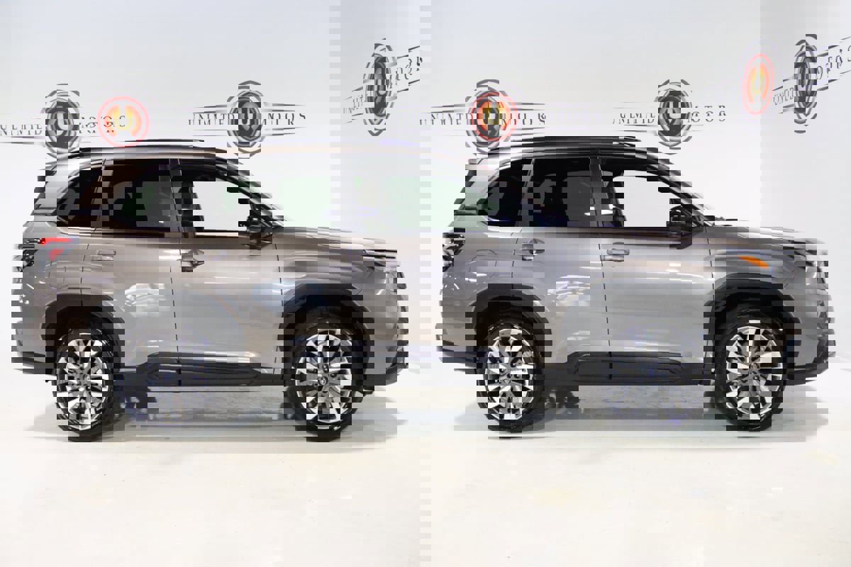 Used 2025 Subaru Forester Touring image 31