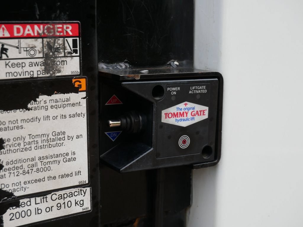 Used 2024 Ford E-450 and Econoline 450 Super Duty w/ Power Windows & Locks Group RWD image 12
