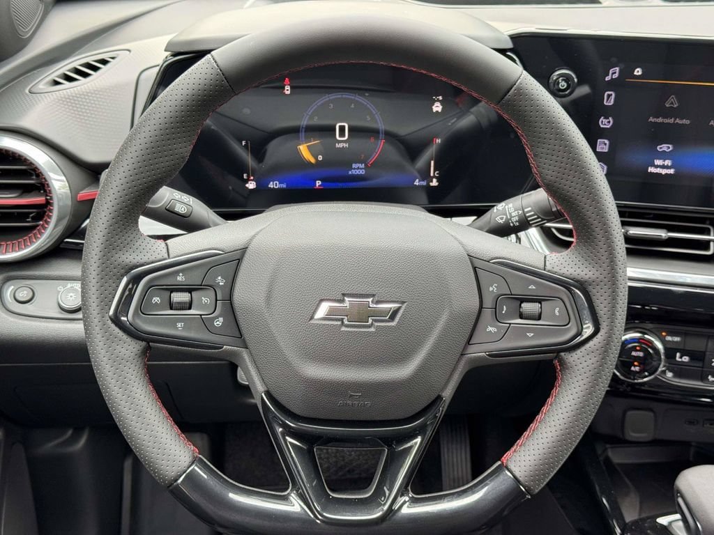 New 2026 Chevrolet Trax RS w/ Sunroof Package FWD image 10