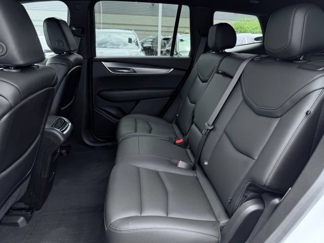Used 2024 Cadillac XT6 Luxury w/ LPO, Floor Liner Package AWD/4WD image 26