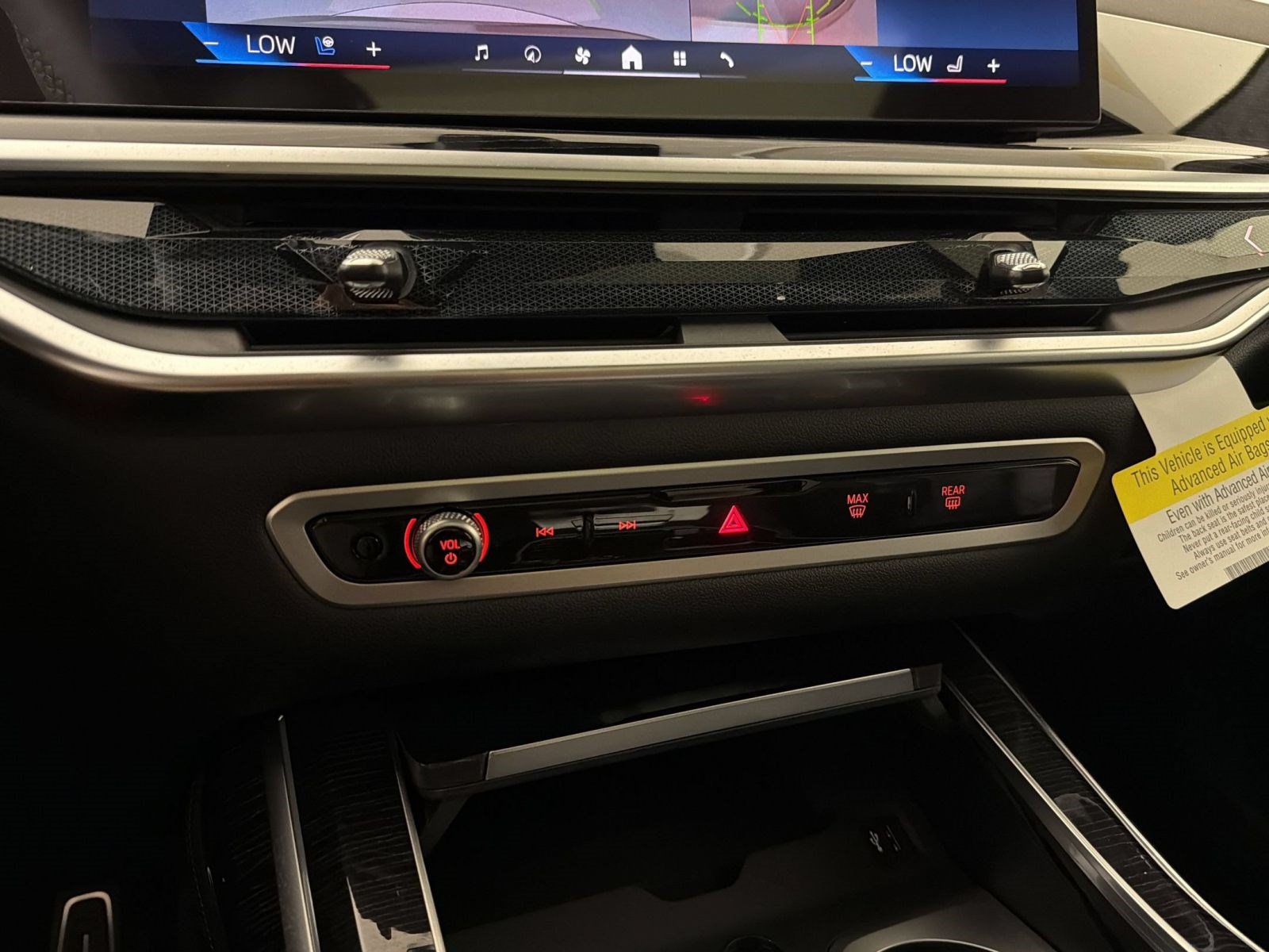 New 2027 BMW X7 xDrive40i w/ Executive Package AWD/4WD image 18