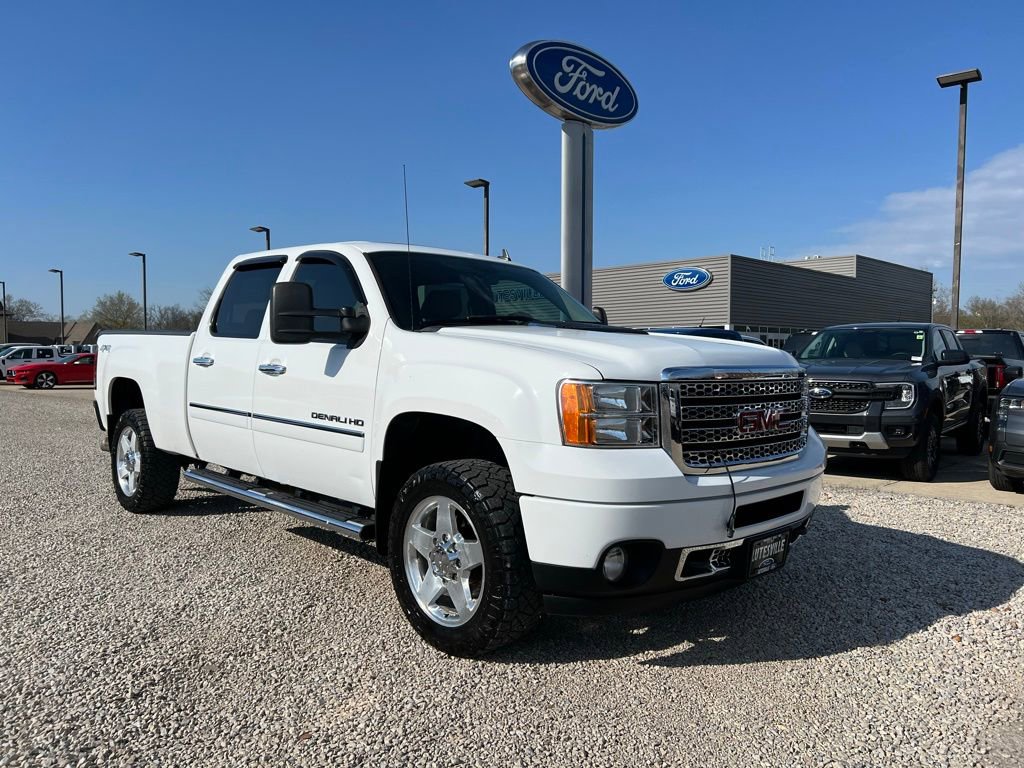 Used 2012 GMC Sierra 2500 Denali AWD/4WD image 1