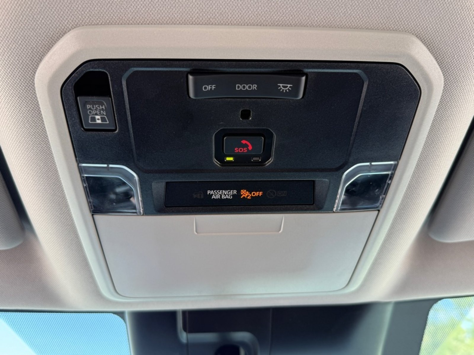 Used 2022 Toyota Tundra SR AWD/4WD image 31