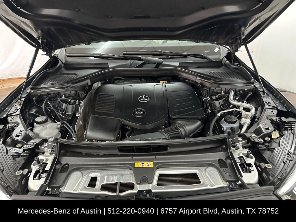 Certified 2025 Mercedes-Benz GLC 300 image 32