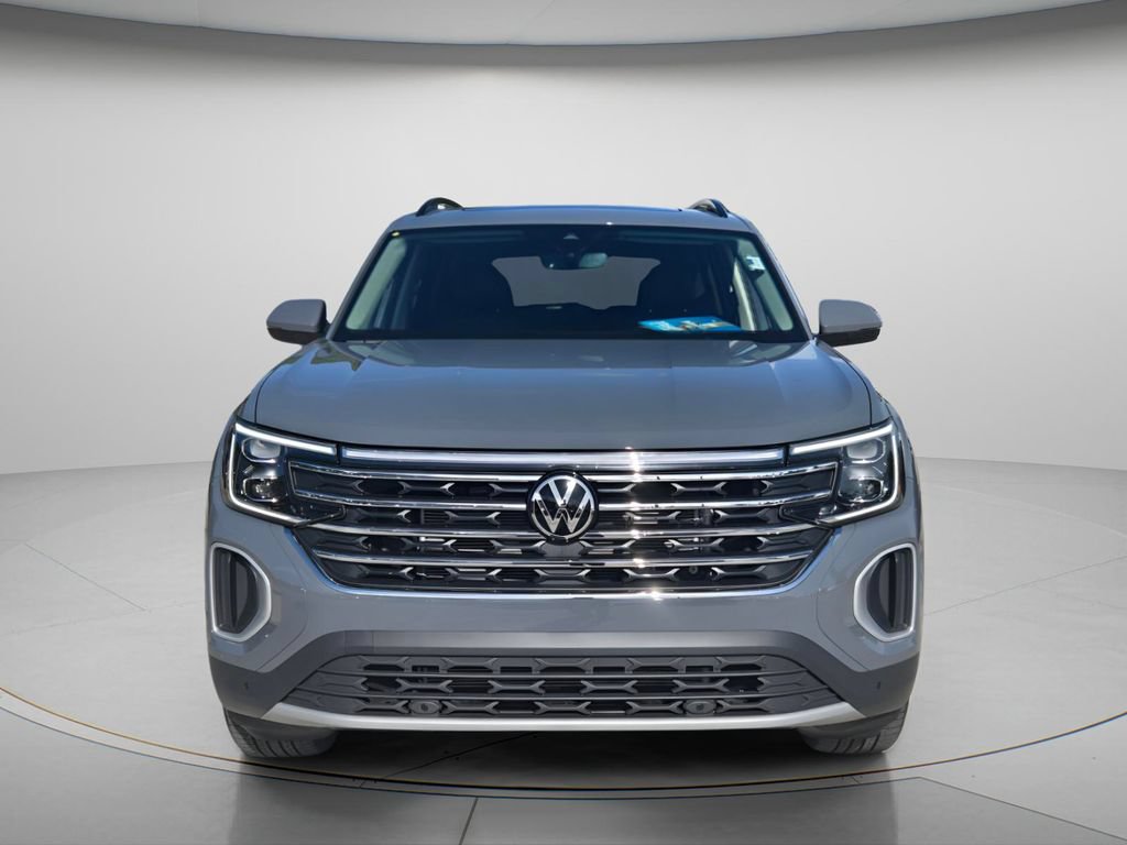 Certified 2026 Volkswagen Atlas SE FWD image 8