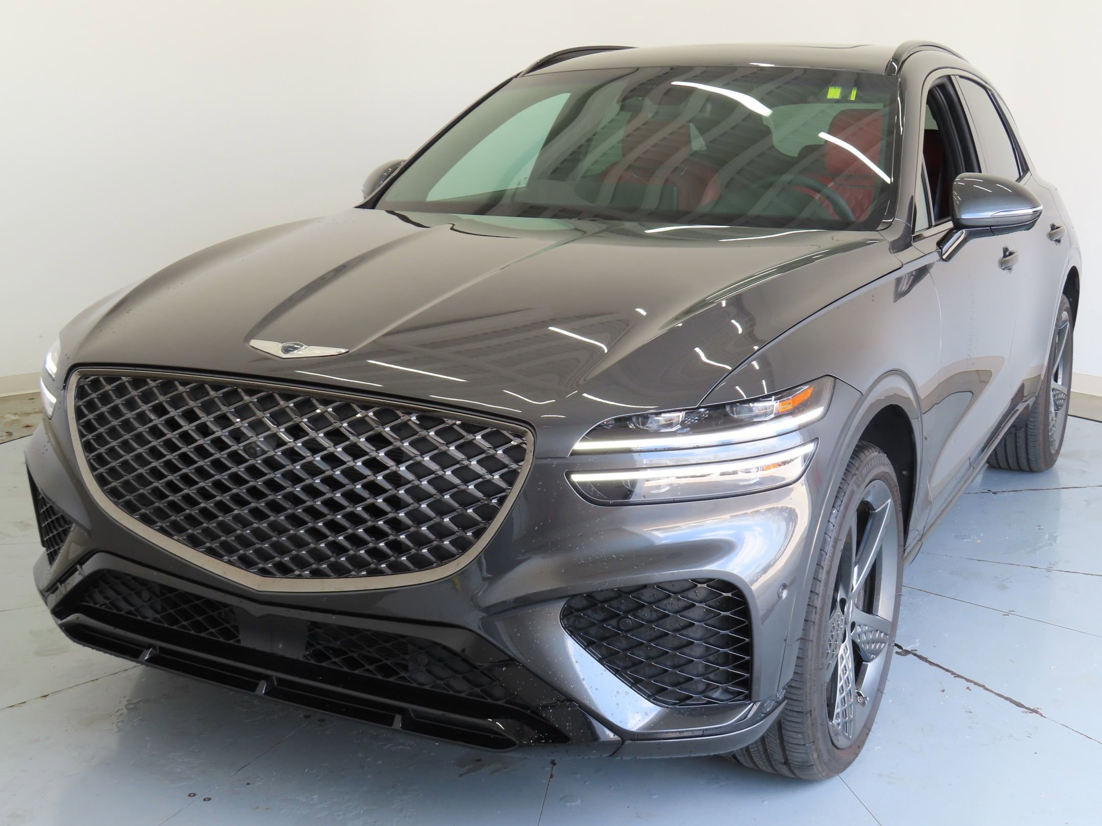 Used 2024 Genesis GV70 3.5T Sport w/ Sport Advanced Package image 9