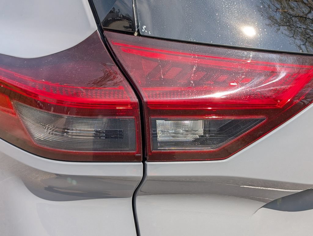 Certified 2021 Nissan Rogue Platinum AWD/4WD image 13