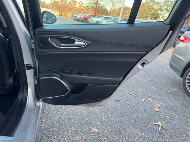 Used 2020 Alfa Romeo Giulia Ti w/ Nero Edizione image 12