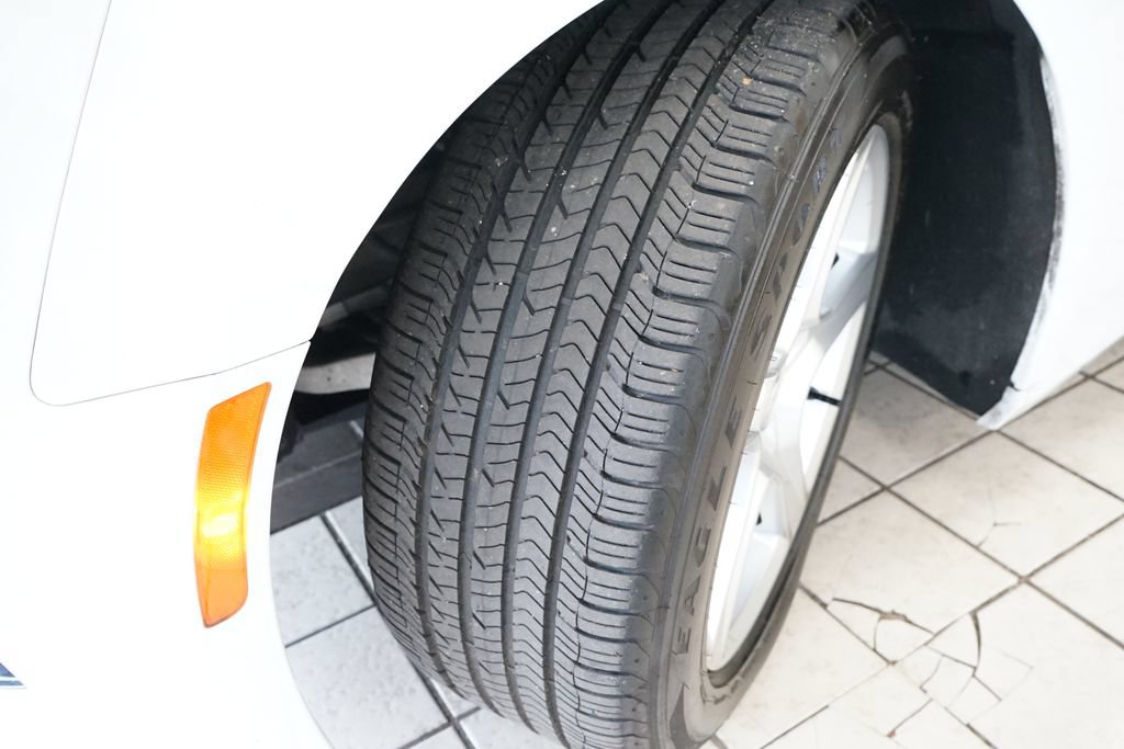 Used 2023 Chevrolet Camaro LT RWD image 48