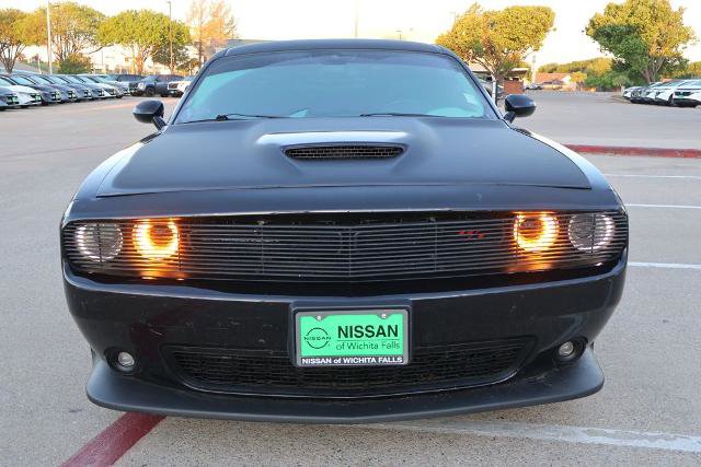 Used 2022 Dodge Challenger R/T RWD image 5