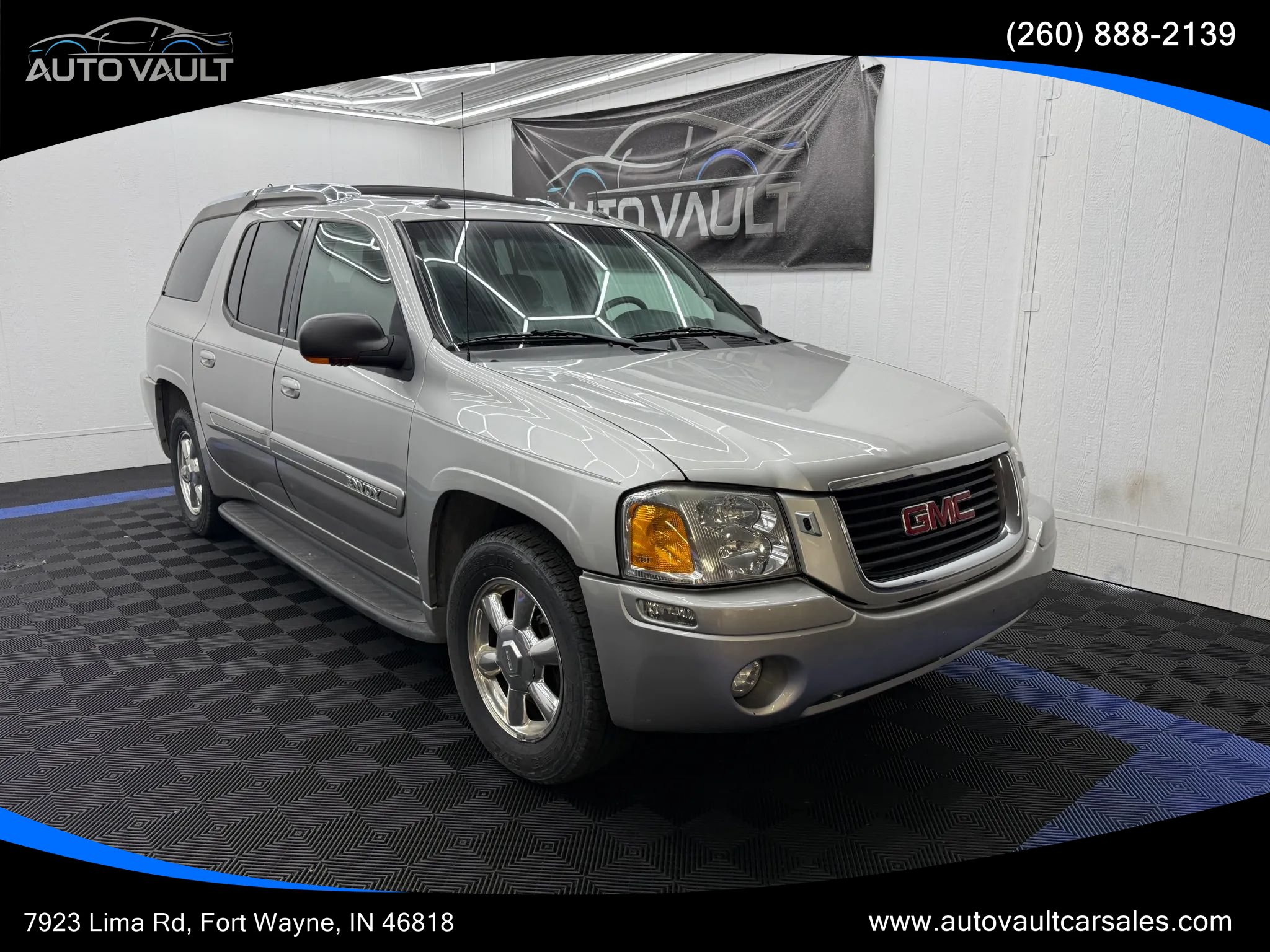 Used 2004 GMC Envoy XUV SLT w/ 1SD Preferred Equipment Group AWD/4WD image 1
