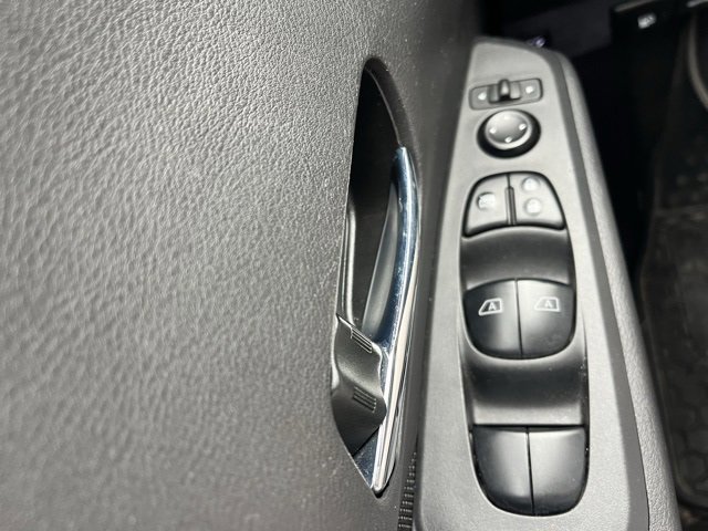 Certified 2022 Nissan Kicks SV w/ Interior Electronics Package image 22