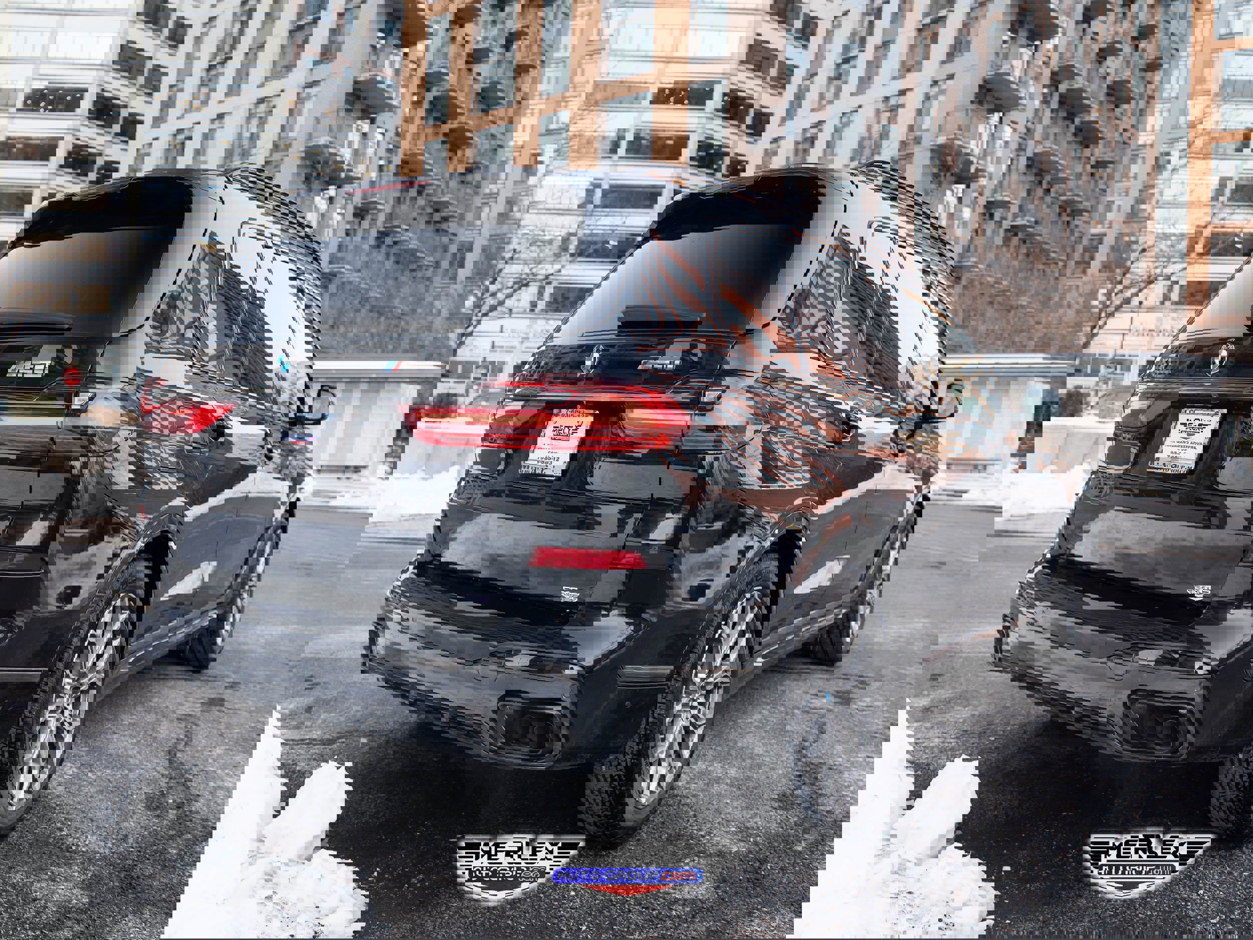 Used 2020 BMW X7 M50i image 7